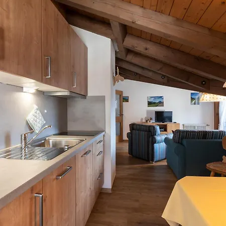 Huenten Apartment *